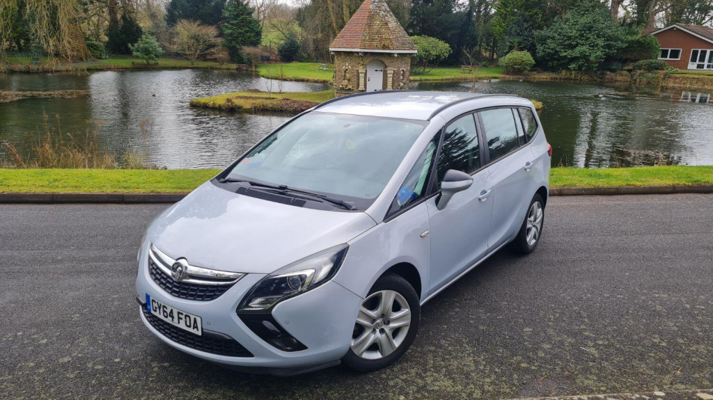 View VAUXHALL ZAFIRA TOURER 2.0 CDTi Exclusiv