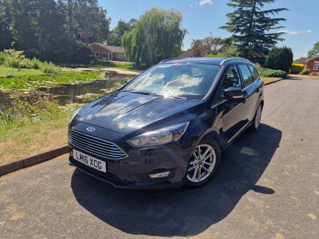 View FORD FOCUS 1.5 TDCi Zetec