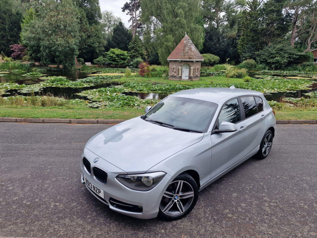 View BMW 1 SERIES 1.6 114i Sport 5-door
