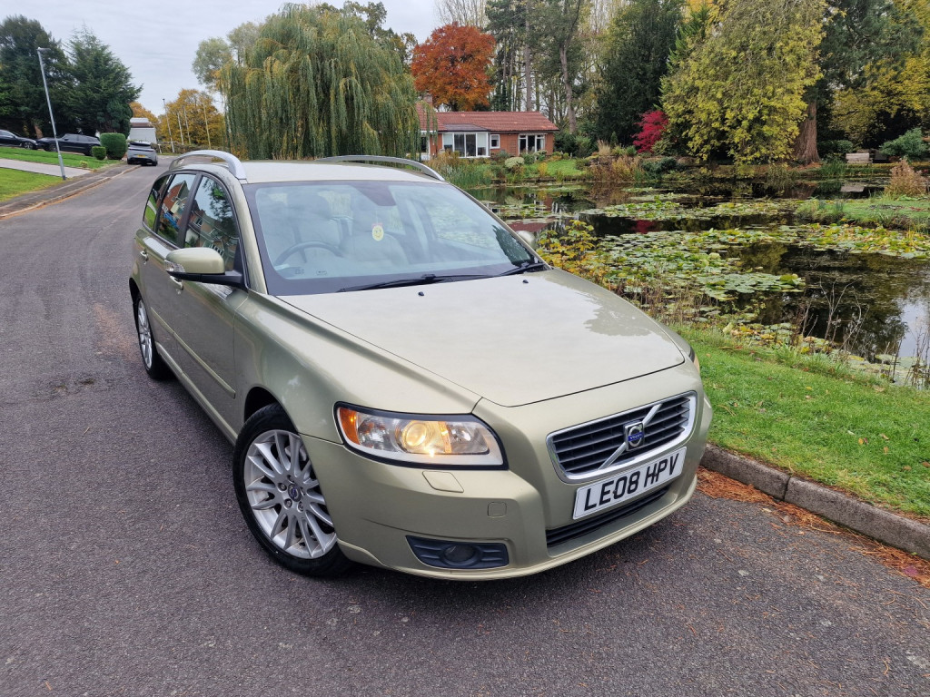 View VOLVO V50 2.4 D5 SE Lux
