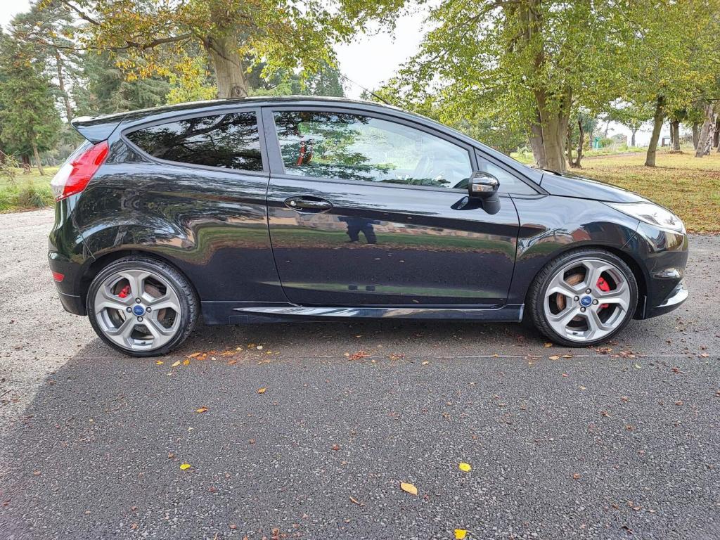 View FORD FIESTA 1.6T EcoBoost ST-2 Euro 5 3dr