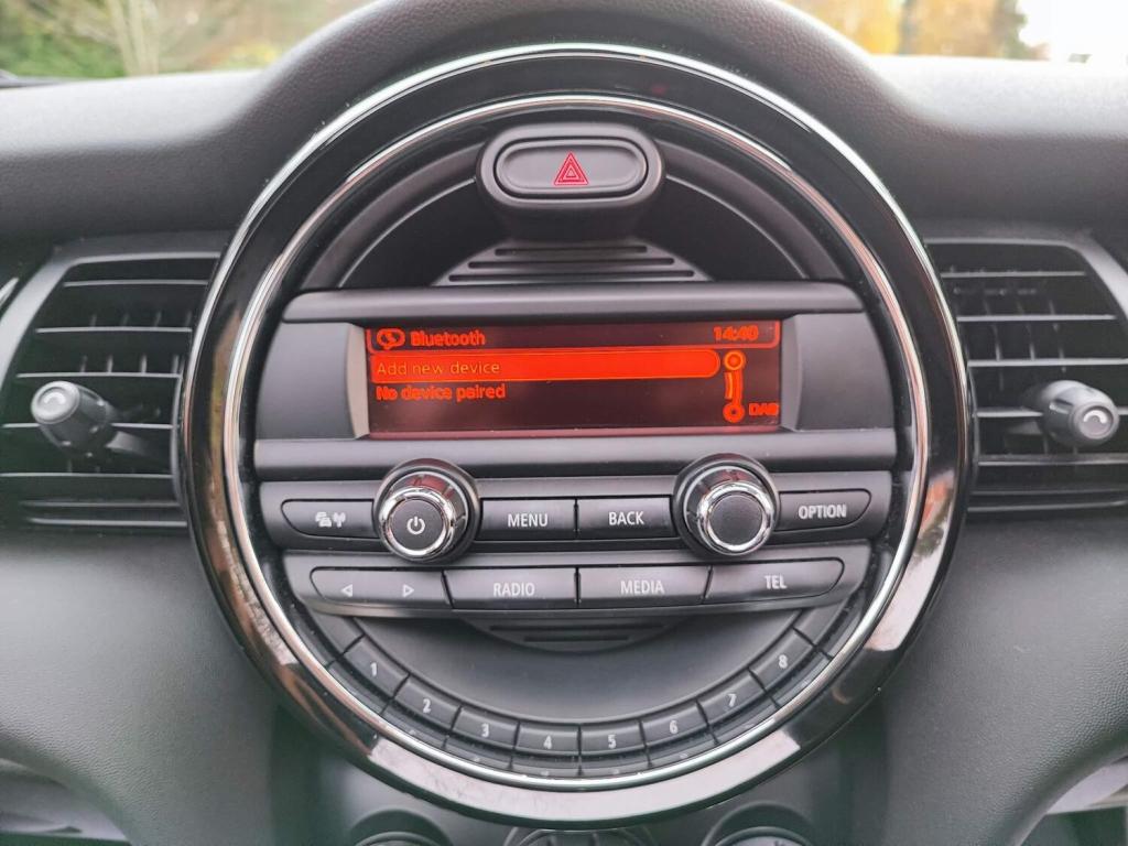 MINI HATCH