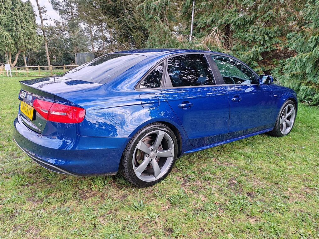 AUDI A4