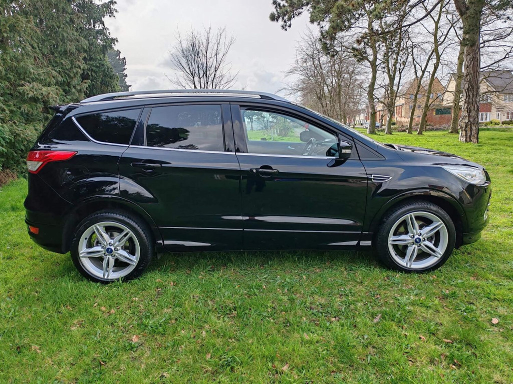 FORD KUGA