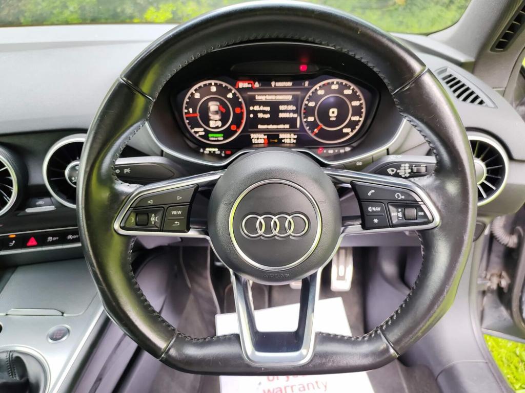 AUDI TT