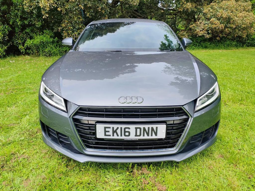 AUDI TT