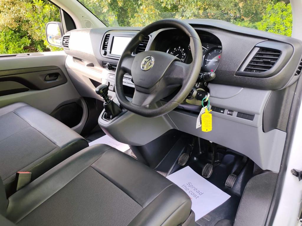 VAUXHALL VIVARO