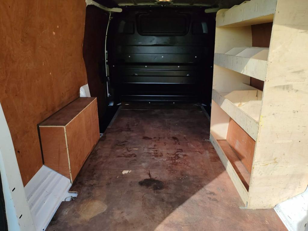 VAUXHALL VIVARO