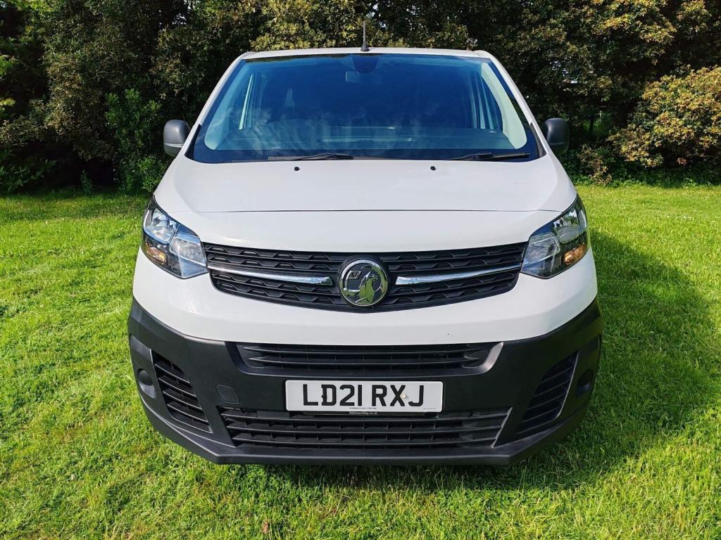 VAUXHALL VIVARO