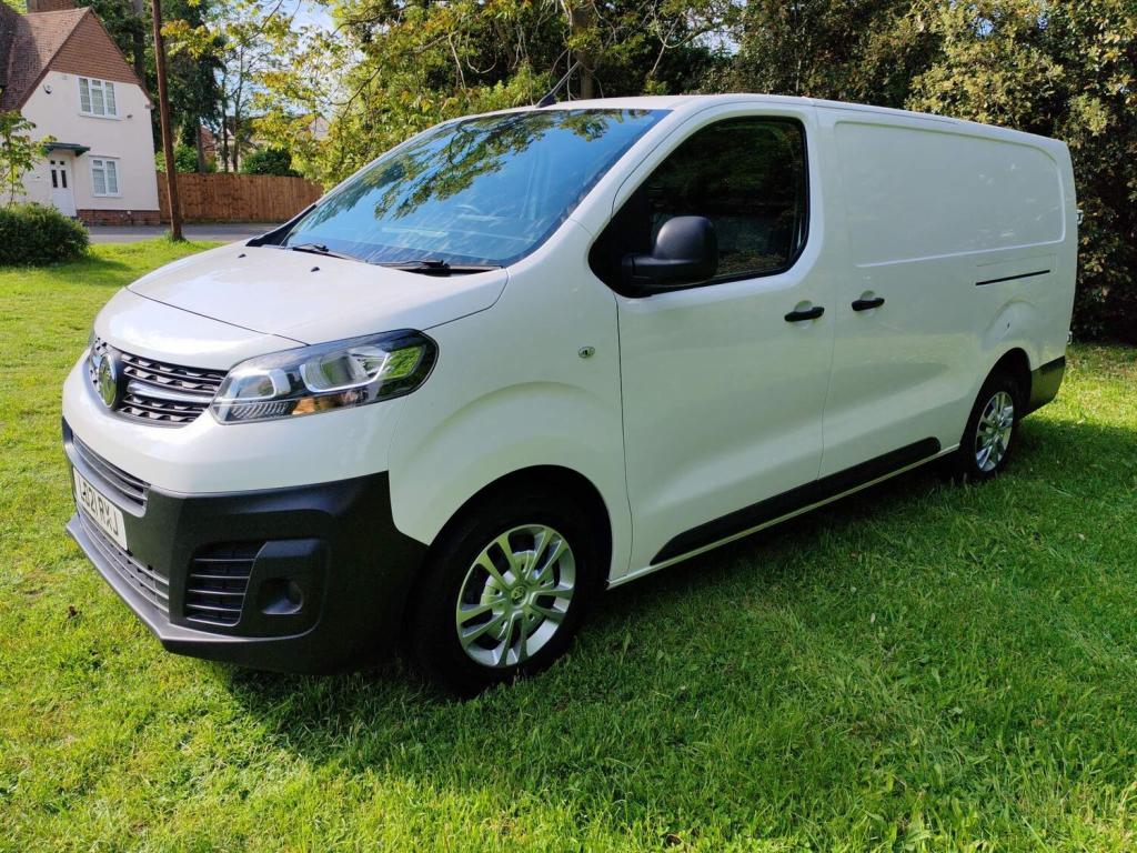 VAUXHALL VIVARO