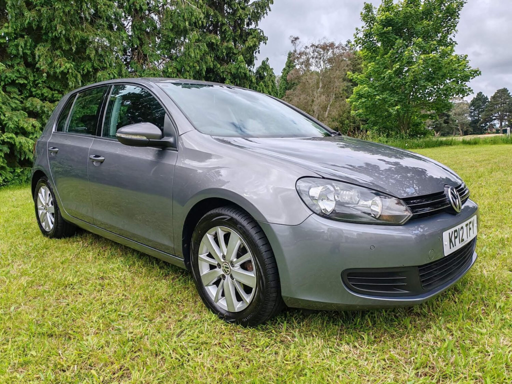 View VOLKSWAGEN GOLF 1.6 TDI Match Euro 5 5dr