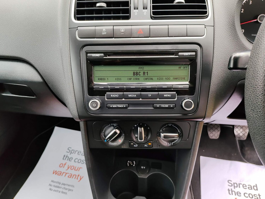 VOLKSWAGEN POLO