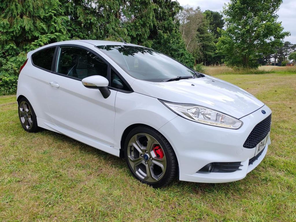 View FORD FIESTA 1.6T EcoBoost ST-2 Euro 5 3dr