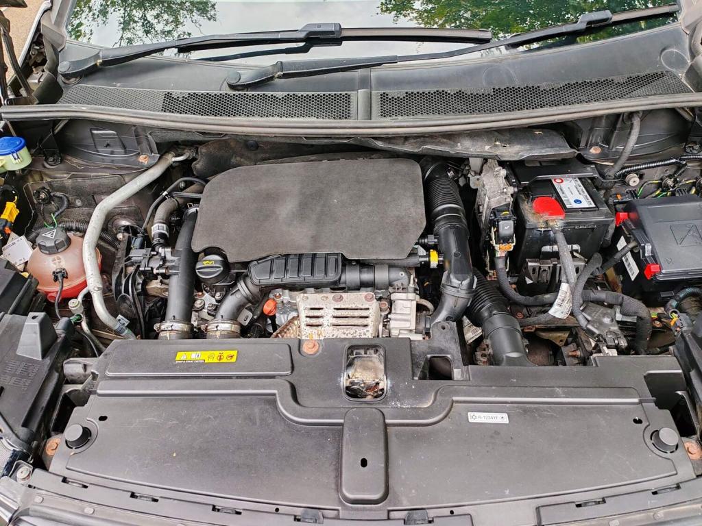 VAUXHALL GRANDLAND X