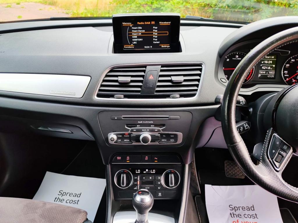 AUDI Q3