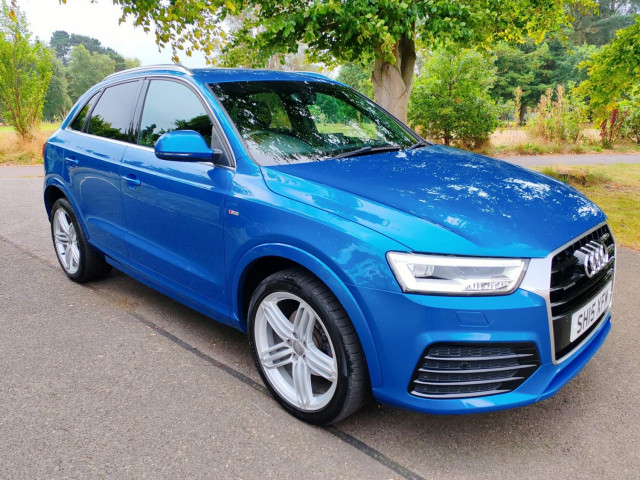 AUDI Q3