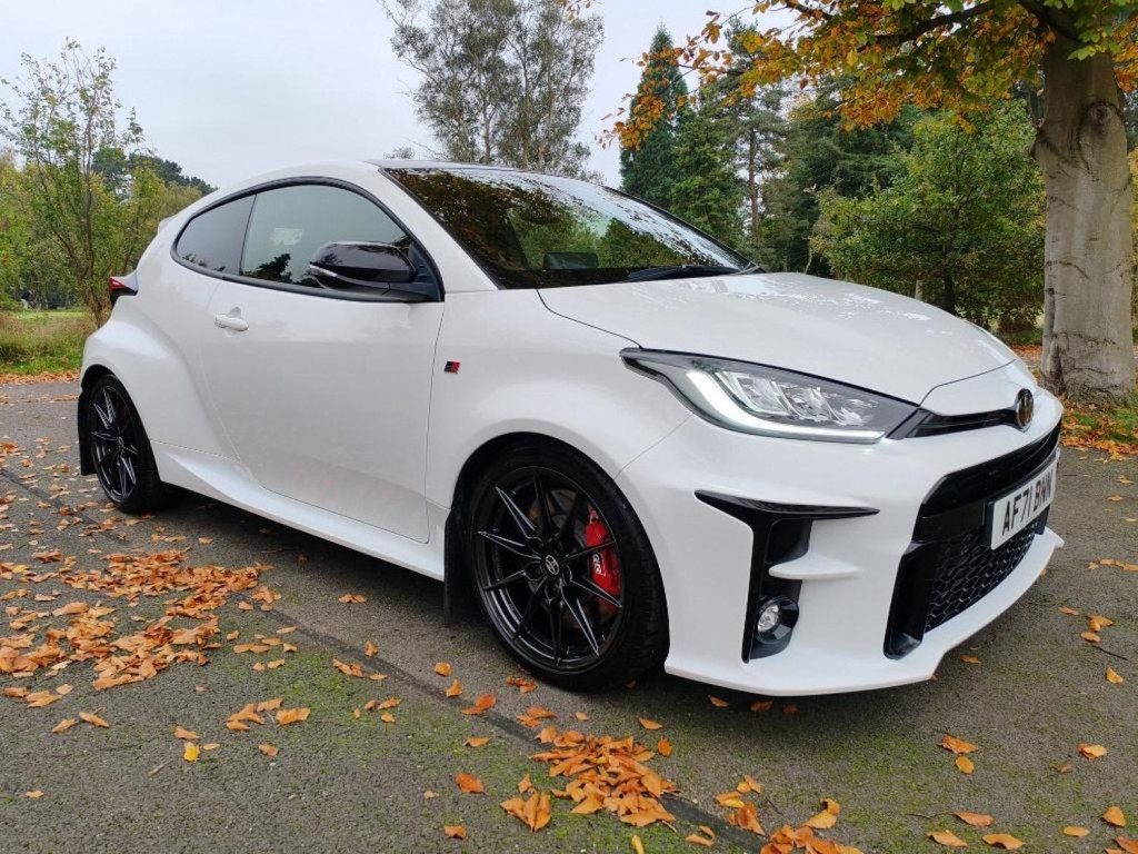 View TOYOTA YARIS 1.6T GR Circuit AWD Euro 6 3dr