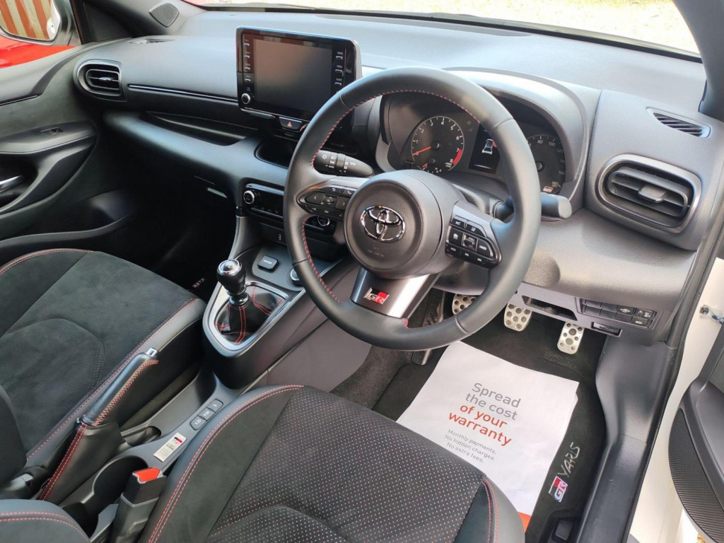 View TOYOTA YARIS 1.6T GR Circuit AWD Euro 6 3dr