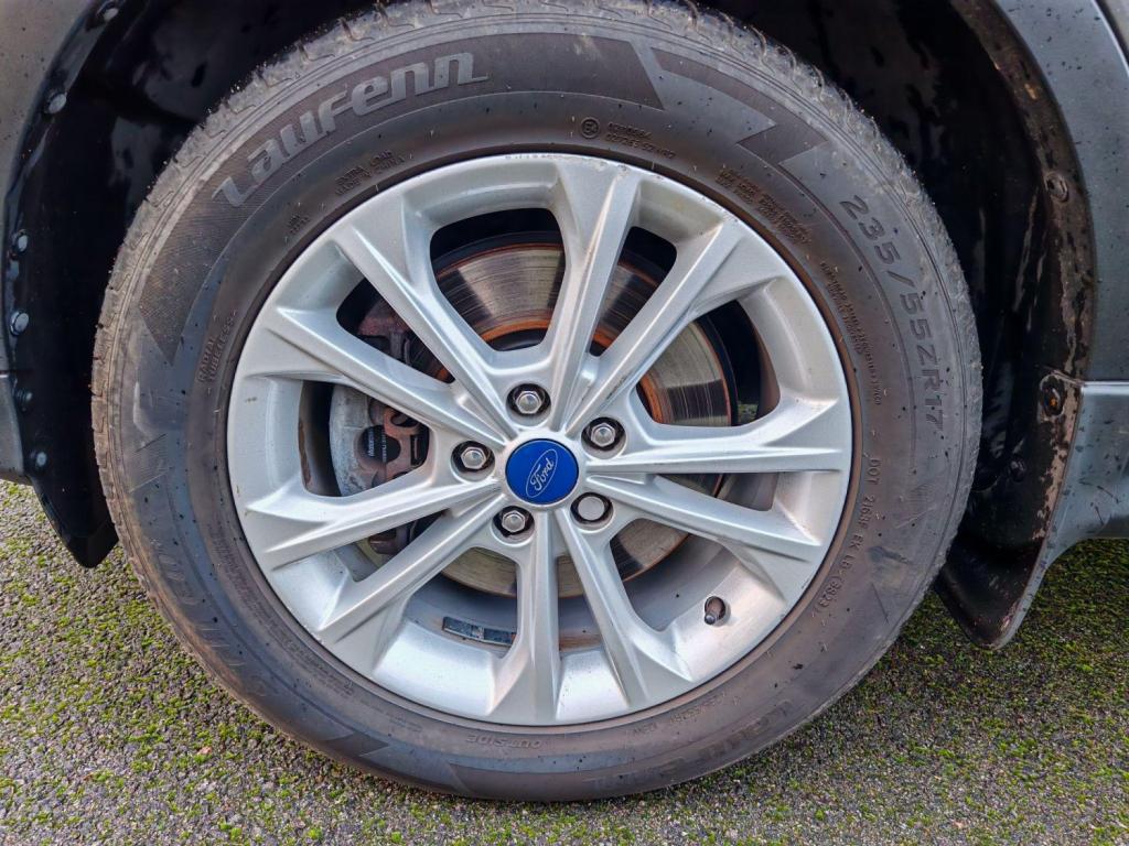 FORD KUGA