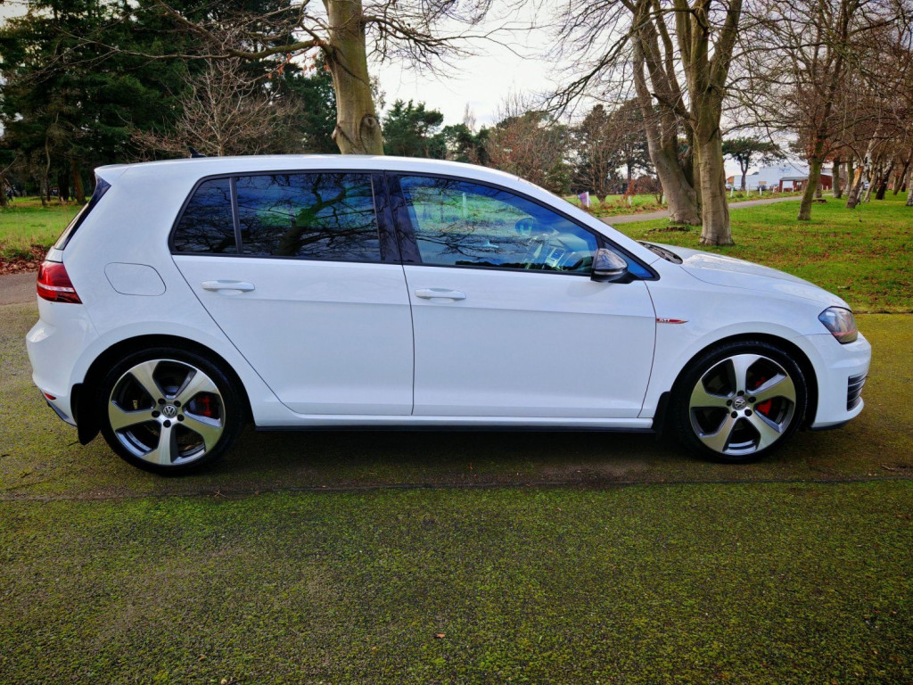 View VOLKSWAGEN GOLF 2.0 TSI BlueMotion Tech GTI DSG Euro 6 (s/s) 5dr