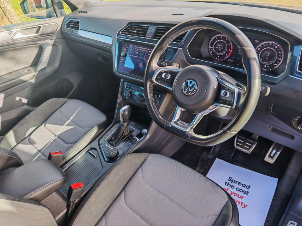View VOLKSWAGEN TIGUAN 2.0 TSI R-Line DSG 4Motion Euro 6 (s/s) 5dr