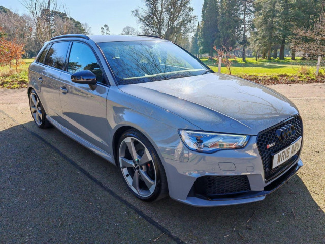 AUDI RS3