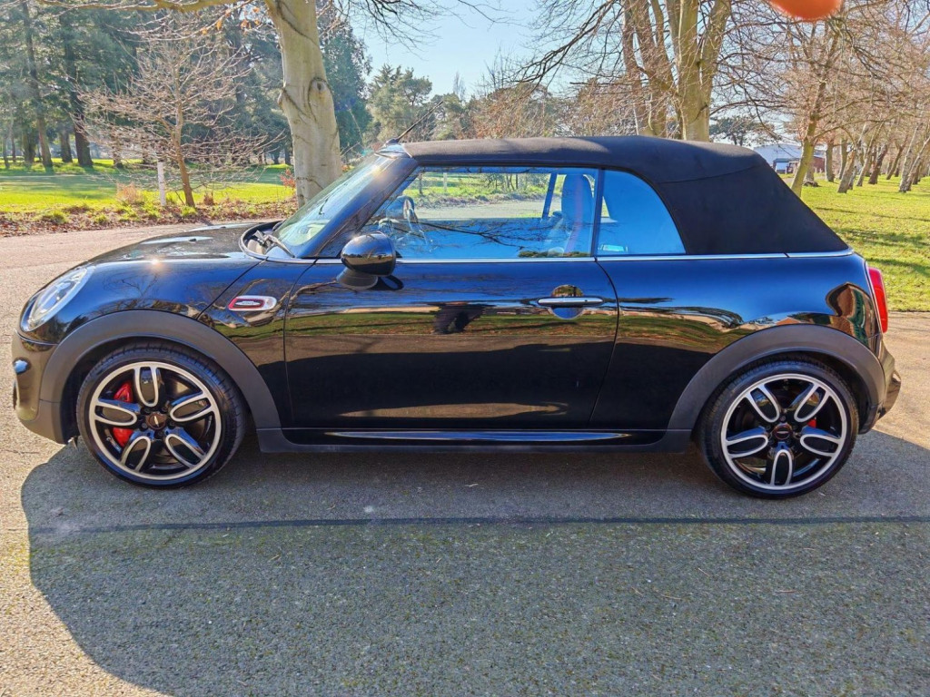 MINI CONVERTIBLE