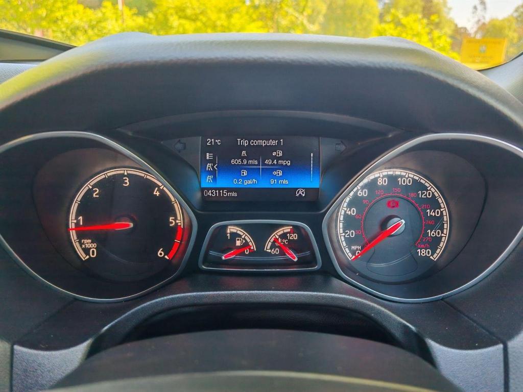 FORD FOCUS