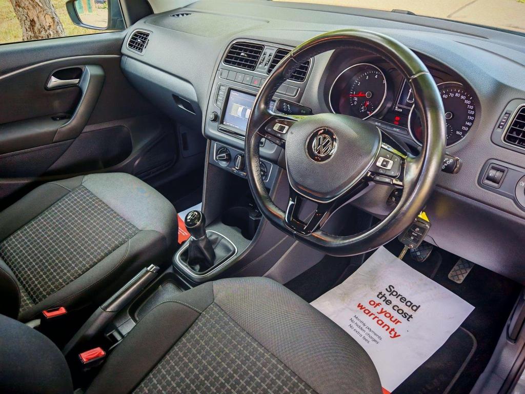 View VOLKSWAGEN POLO 1.2 TSI BlueMotion Tech SE Euro 6 (s/s) 5dr