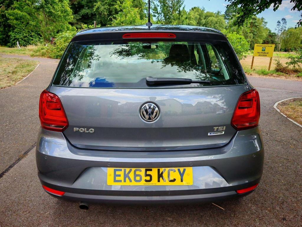VOLKSWAGEN POLO