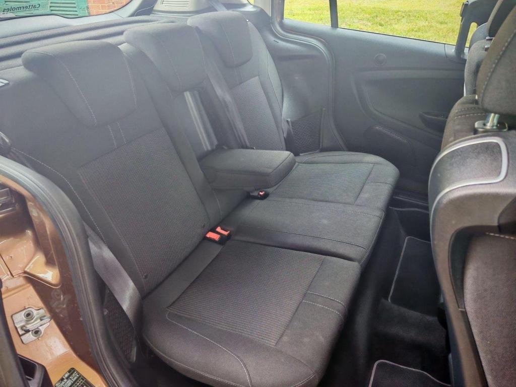 FORD B-MAX
