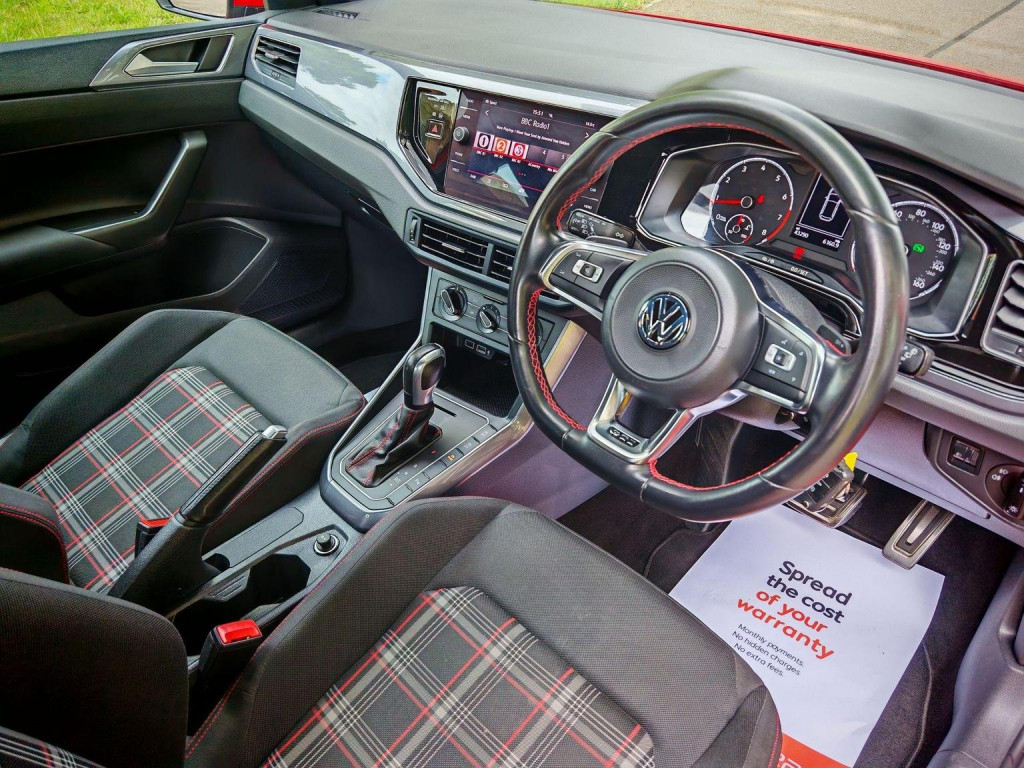 View VOLKSWAGEN POLO 2.0 TSI GTI DSG Euro 6 (s/s) 5dr