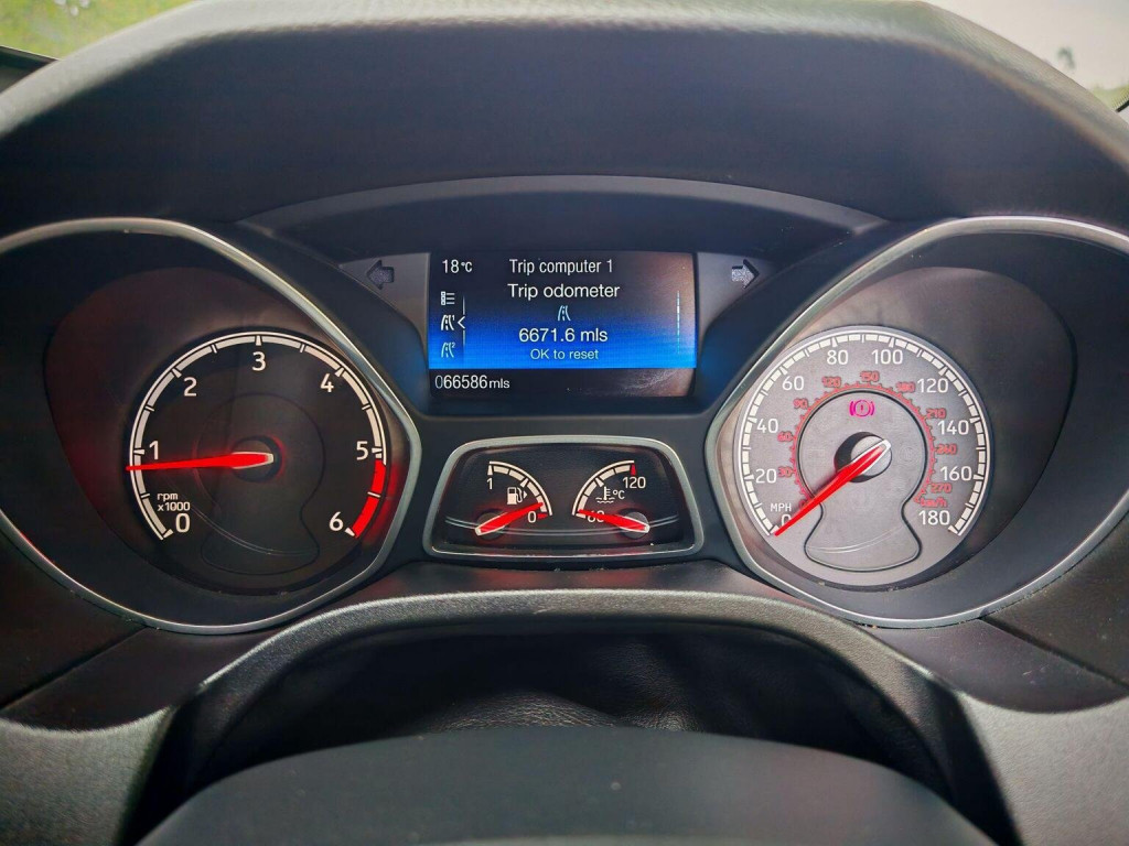 FORD FOCUS