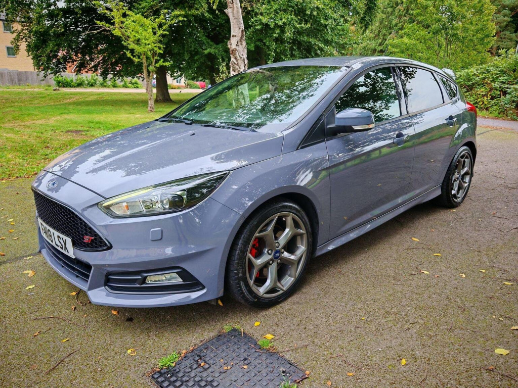 FORD FOCUS