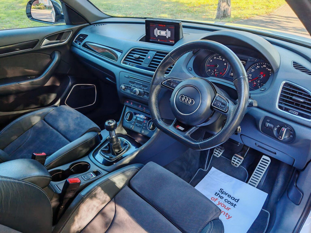 View AUDI Q3 1.4 TFSI CoD Black Edition S Tronic Euro 6 (s/s) 5dr