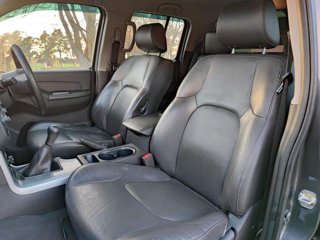NISSAN NAVARA