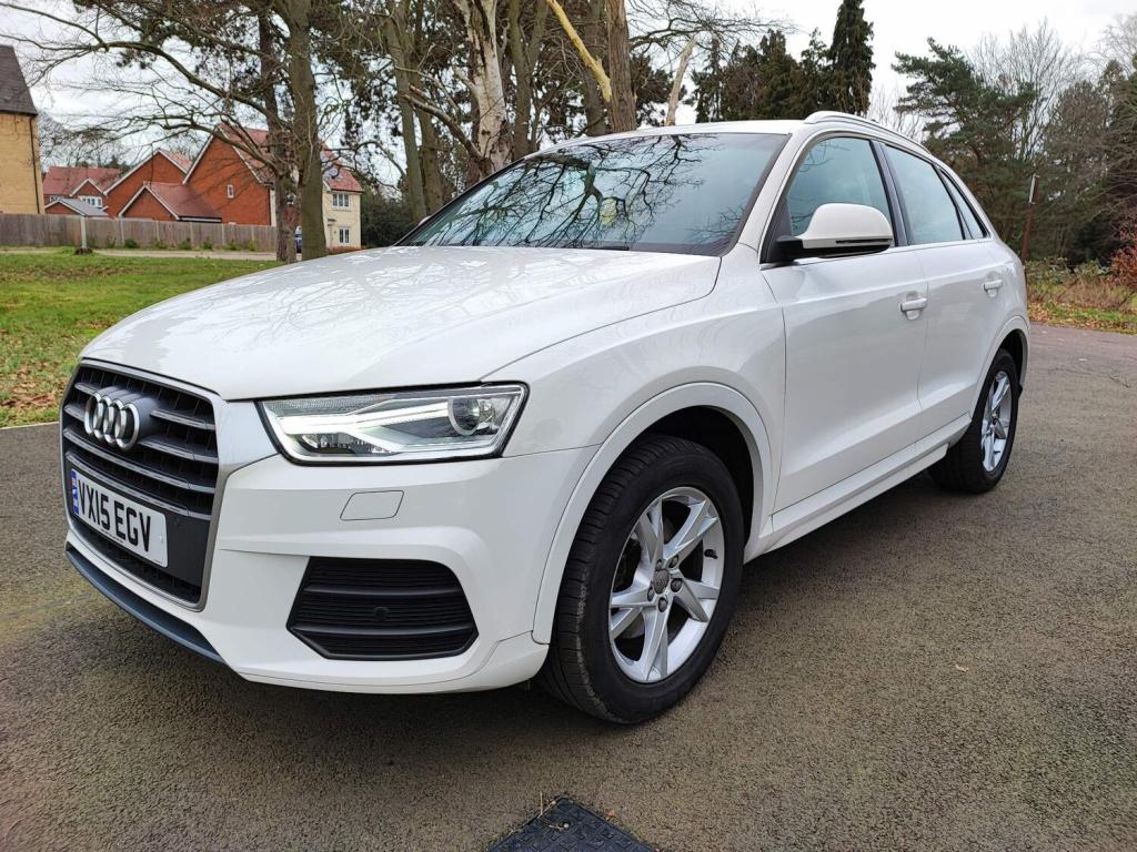 AUDI Q3