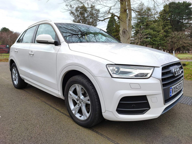 AUDI Q3