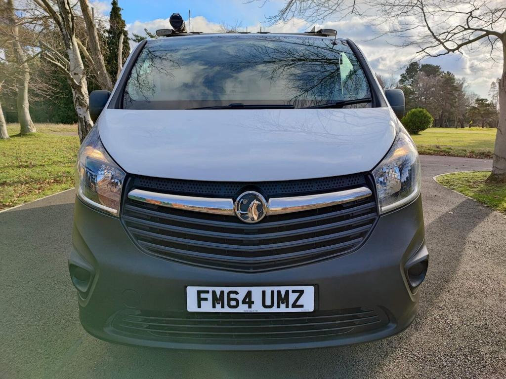 VAUXHALL VIVARO