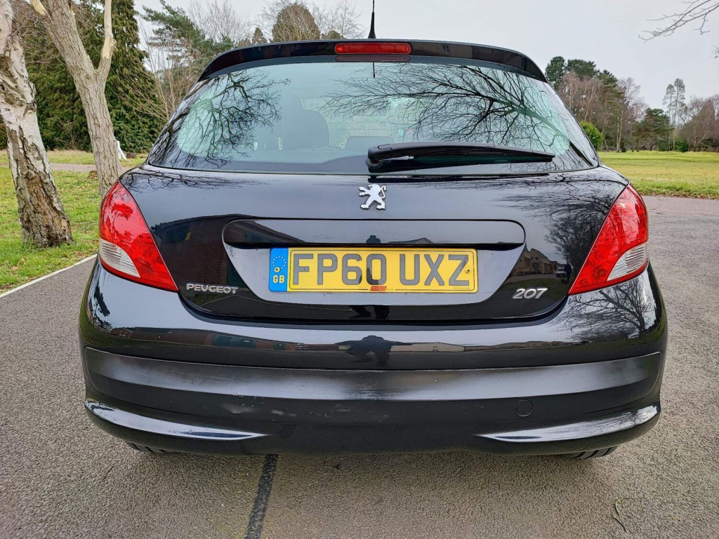 PEUGEOT 207