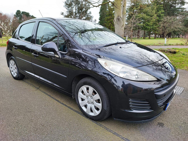 PEUGEOT 207