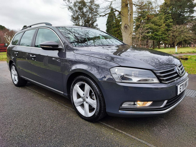 VOLKSWAGEN PASSAT