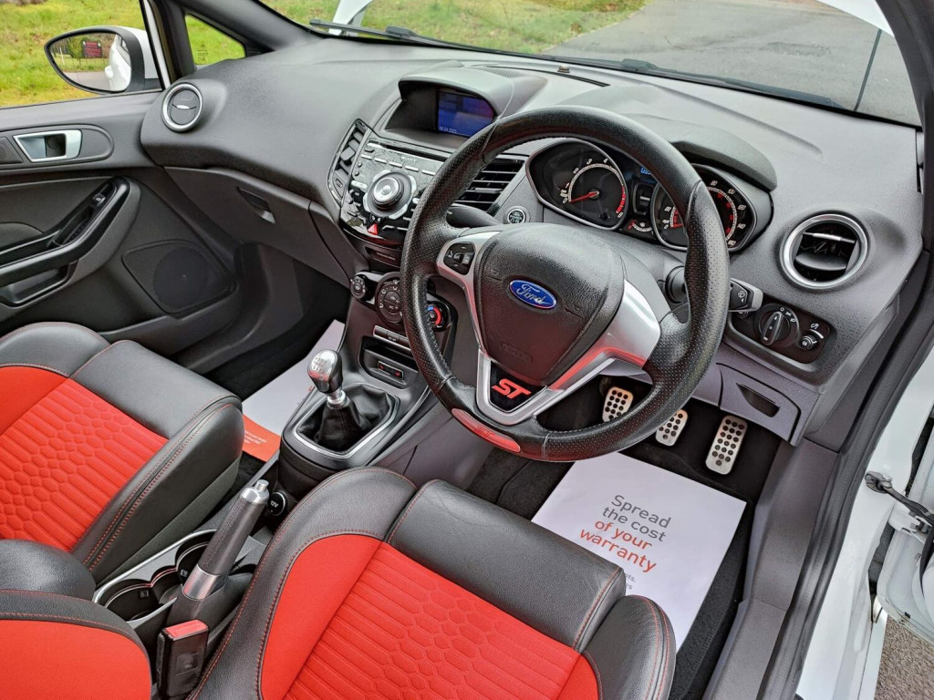 View FORD FIESTA 1.6T EcoBoost ST-2 Euro 5 3dr