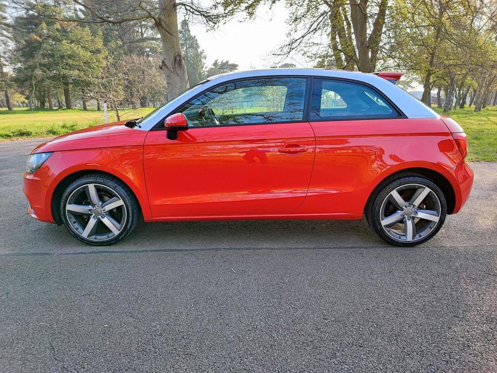 AUDI A1