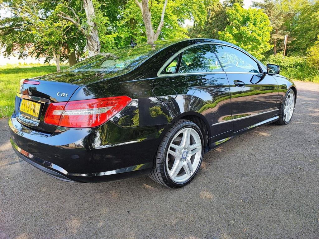 MERCEDES-BENZ E CLASS