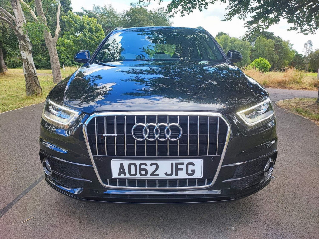 AUDI Q3
