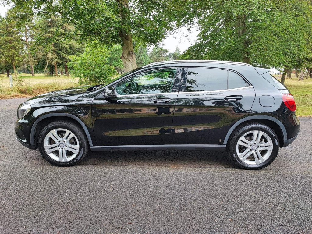 MERCEDES-BENZ GLA CLASS