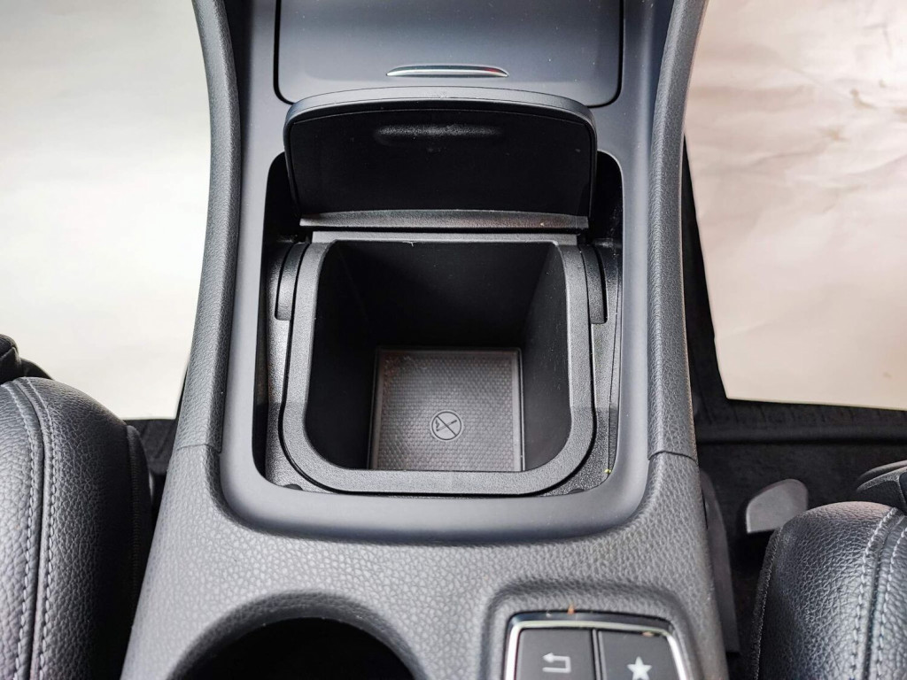 MERCEDES-BENZ GLA CLASS