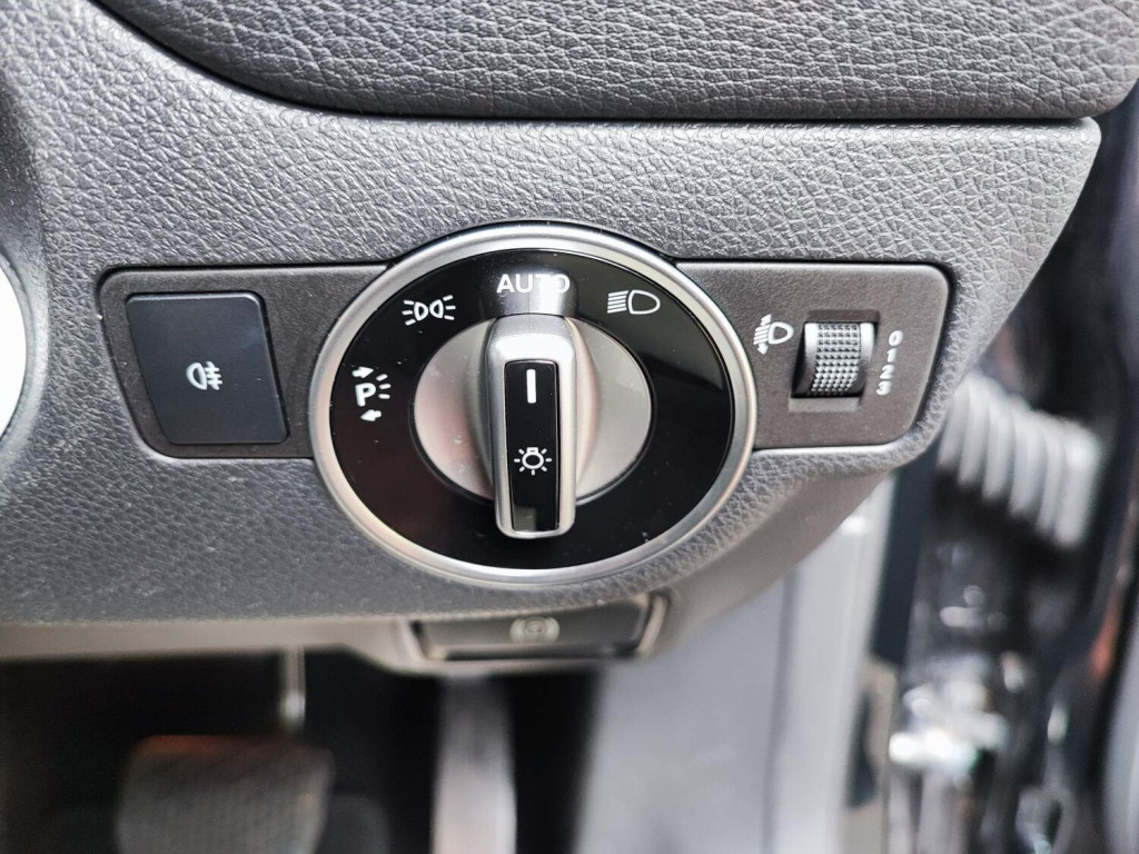 MERCEDES-BENZ GLA CLASS