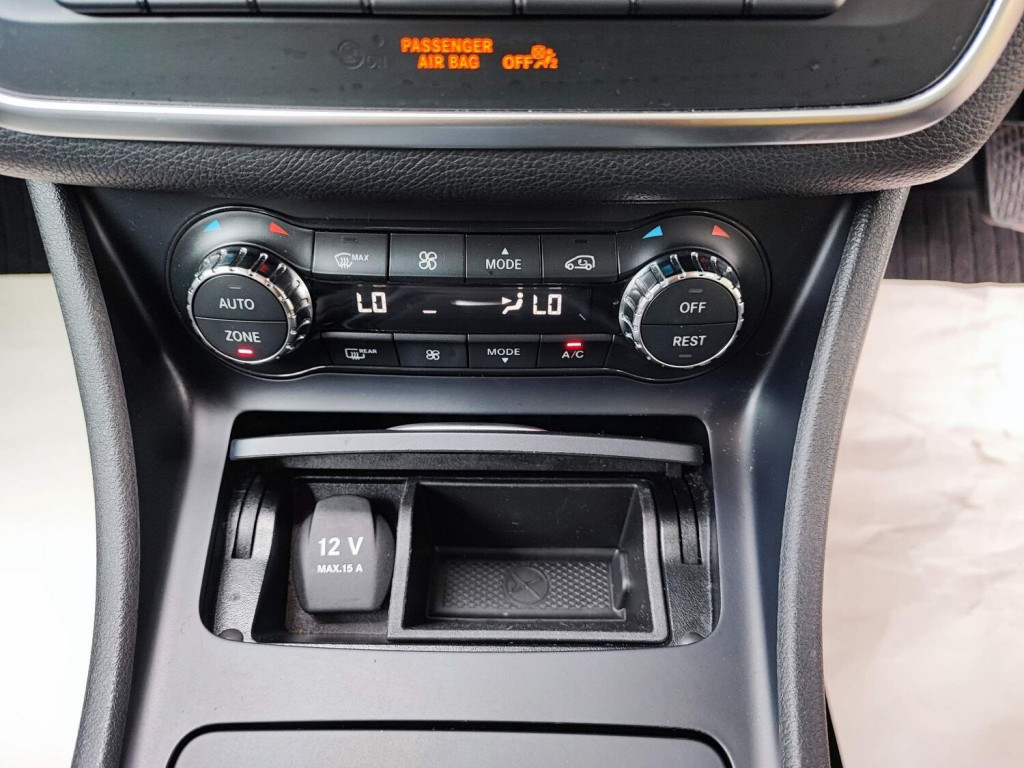 MERCEDES-BENZ GLA CLASS